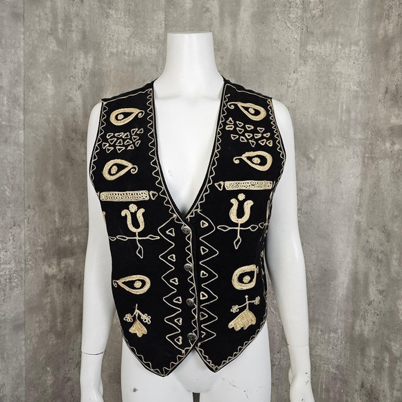 Vintage 70s Cheyenne Suede Vest Gold Embroidery Boho Folk Festival Waistcoat S - Picture 2 of 8